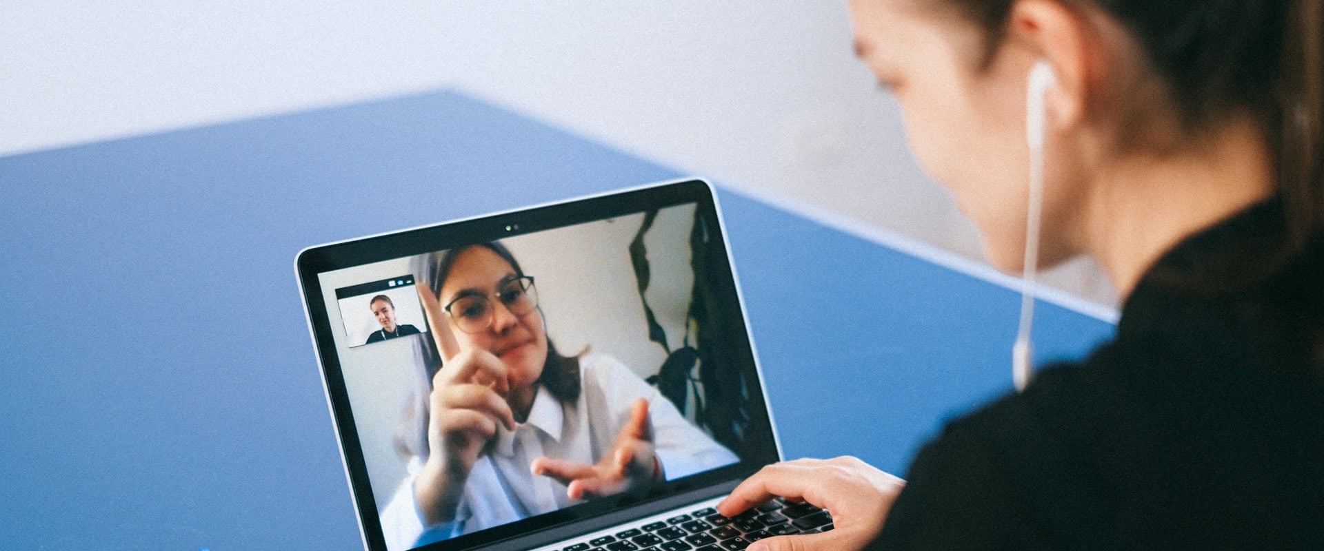 Education Forums: An Overview of Online Tutoring Reviews