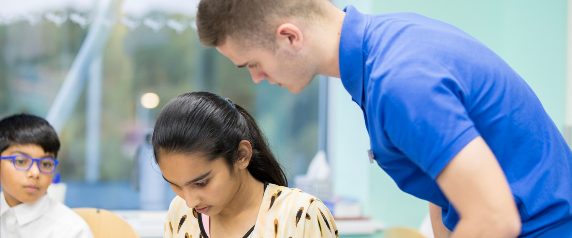 Full-time Tutoring Jobs: Exploring the Benefits and Challenges