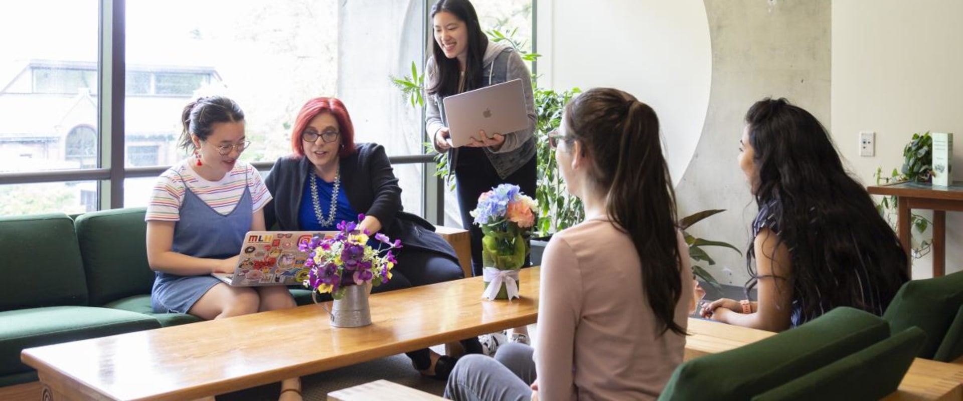 The Benefits of University-Sponsored Online Tutoring Services